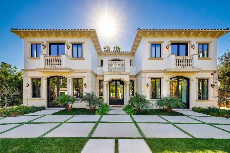 Luxury Mansion in Beverly Hills