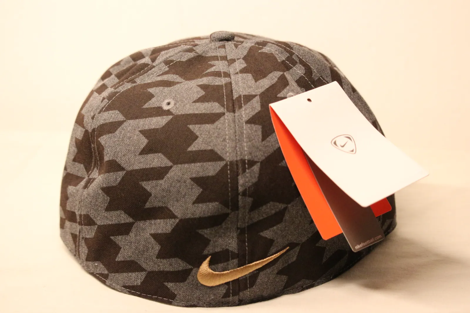 NIKE RONALDINHO FOOTBALL CAP
