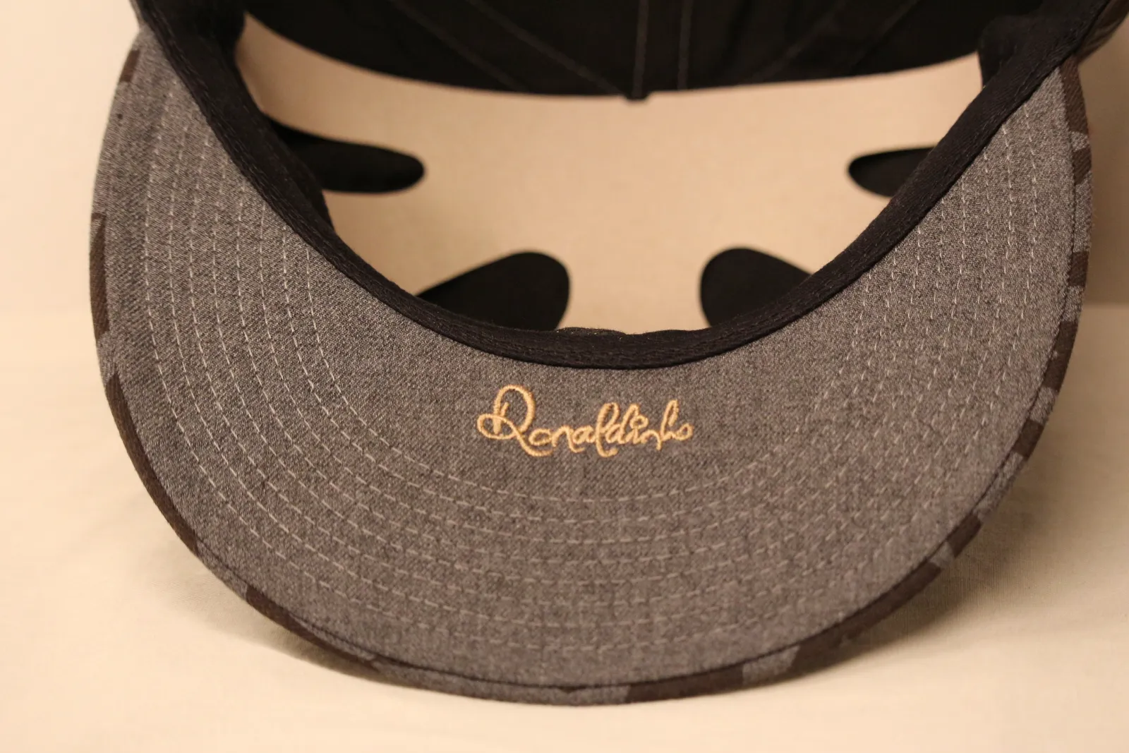 NIKE RONALDINHO FOOTBALL CAP