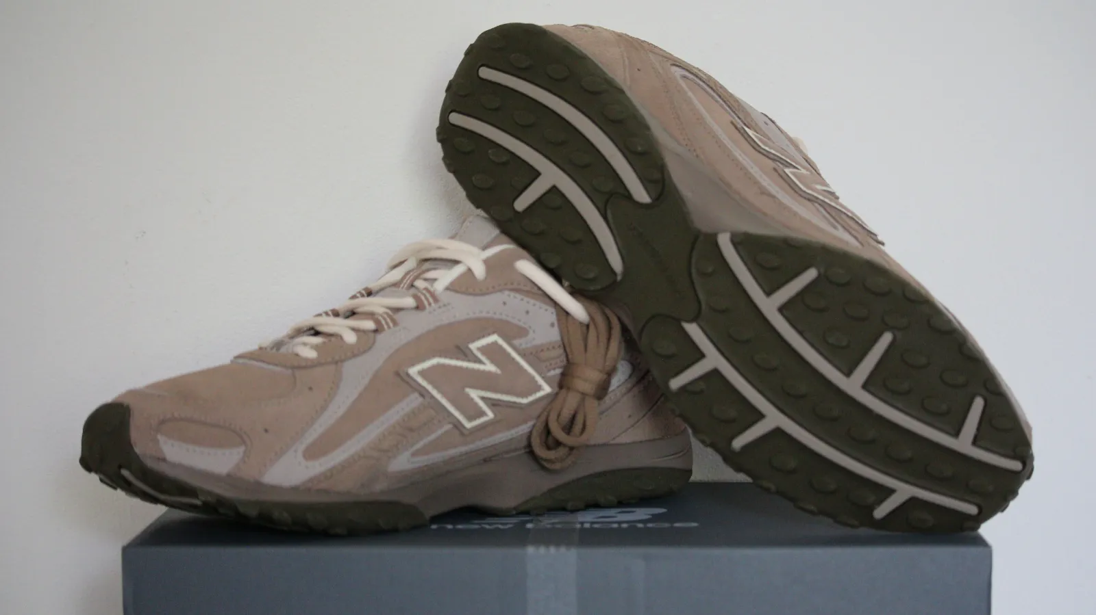 NEW BALANCE 204L