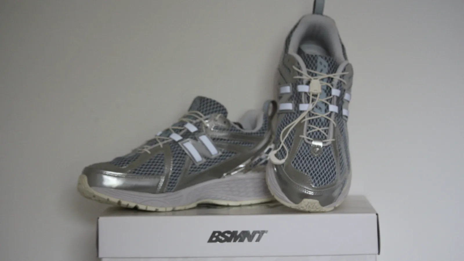 NEW BALANCE 1906R THE BASE DAY CHROME