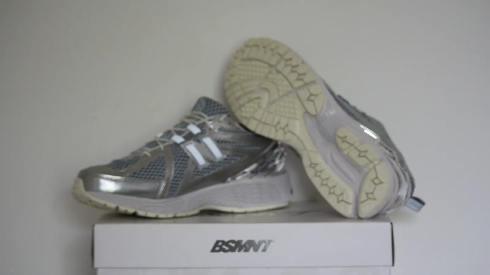 NEW BALANCE 1906R THE BASE DAY CHROME