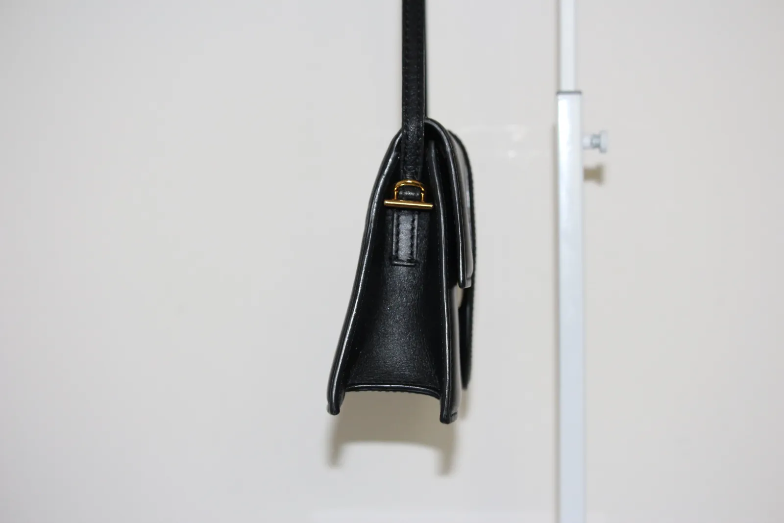 JACQUEMUS LE GRAND BAMBINO LEATHER HANDBAG