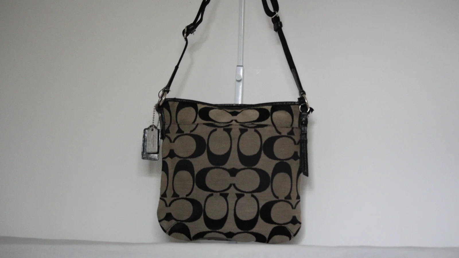 COACH SIGNATURE C CROSSBODY BAG