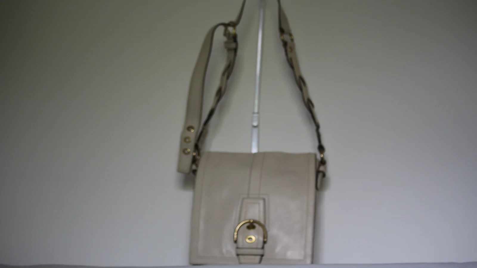 COACH SLING BAG