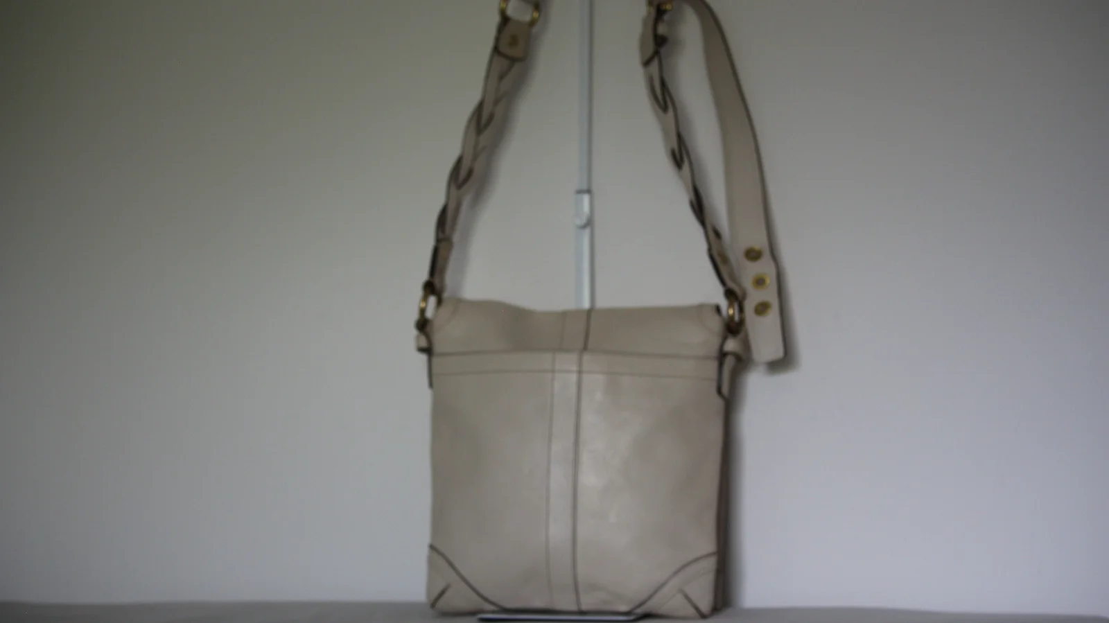 COACH SLING BAG