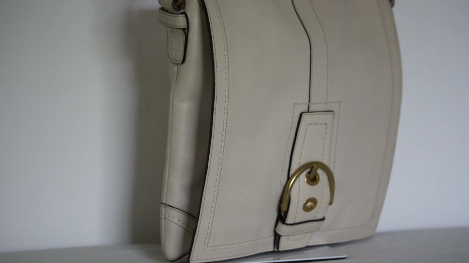 COACH SLING BAG