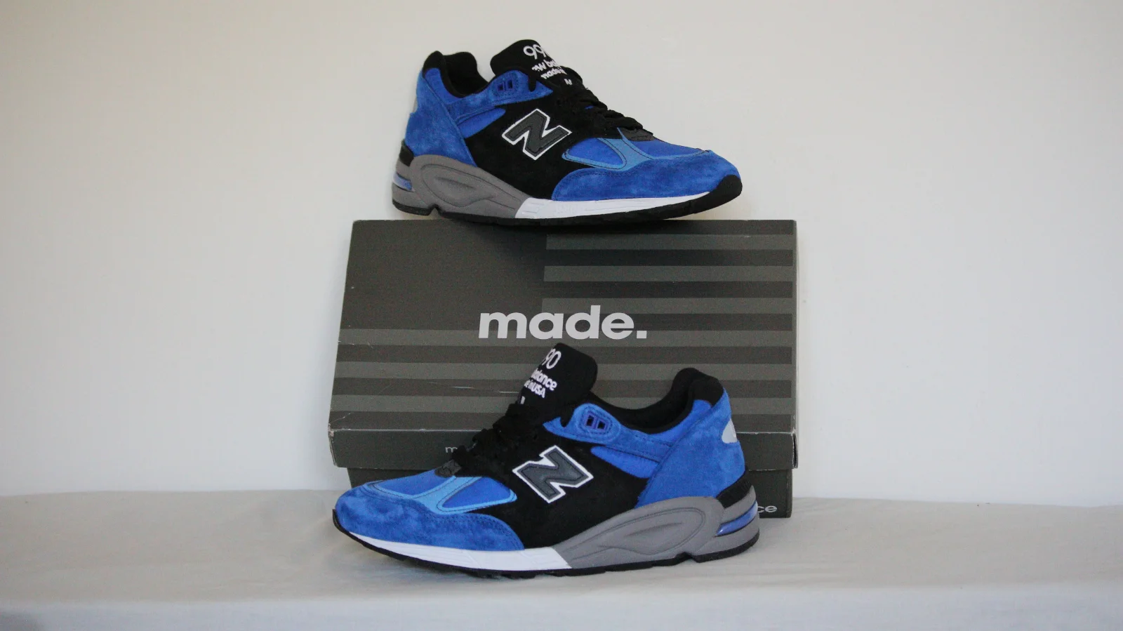 NEW BALANCE 990v2
