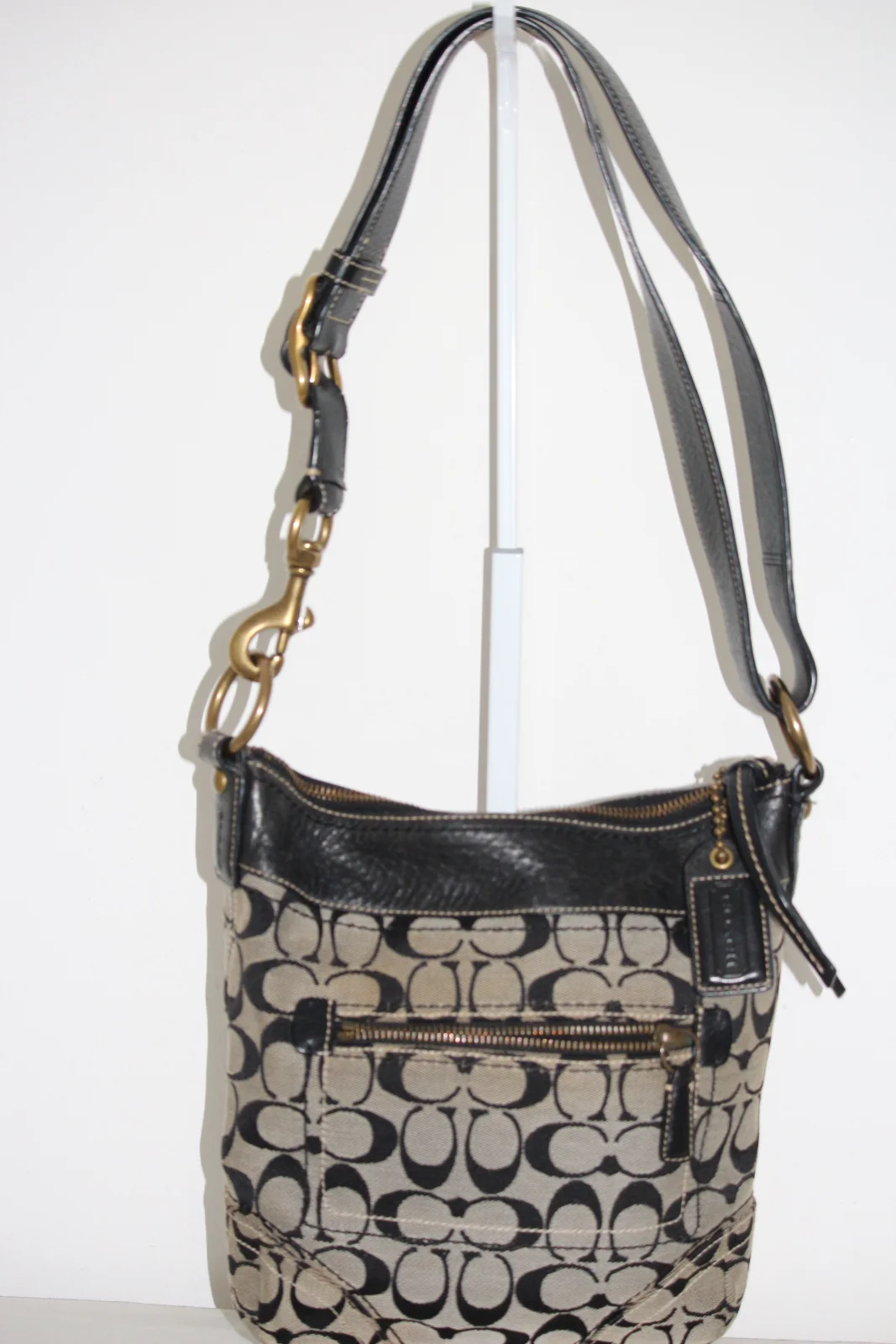 COACH SIGNATURE MEDIUM DUFFLE CROSSBODY BAG