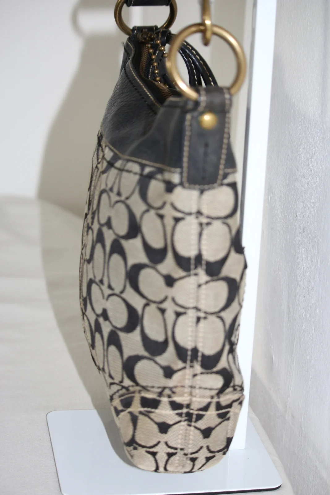 COACH SIGNATURE MEDIUM DUFFLE CROSSBODY BAG
