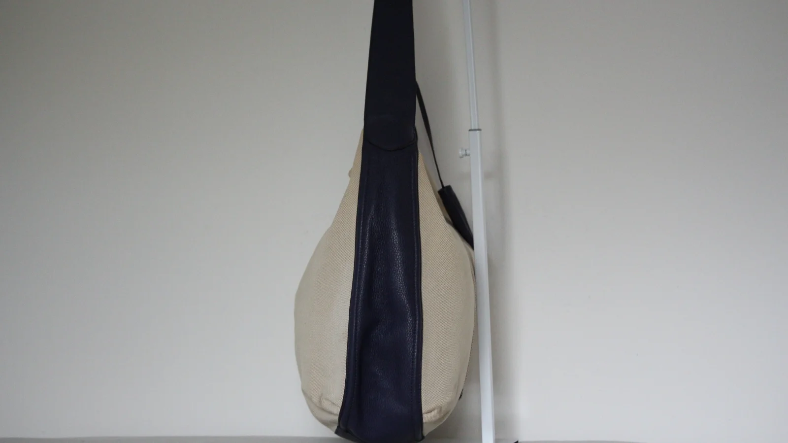 COACH AVERY HOBO SHOULDER BAG
