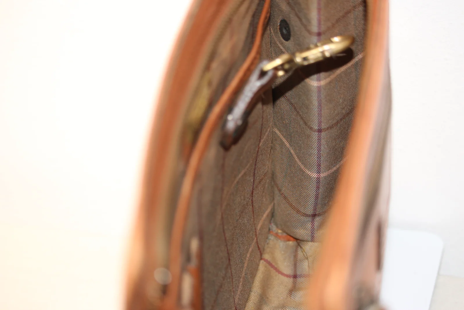 BURBERRY VINTAGE CLUTCH BAG