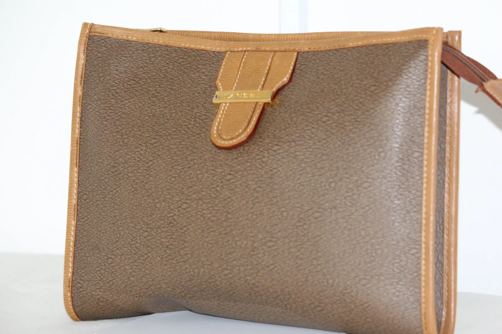 LANCEL VINTAGE LEATHER CLUTCH BAG