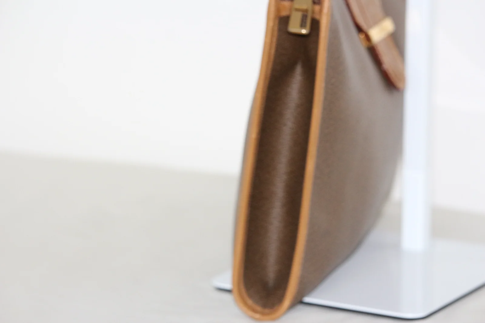 LANCEL VINTAGE LEATHER CLUTCH BAG