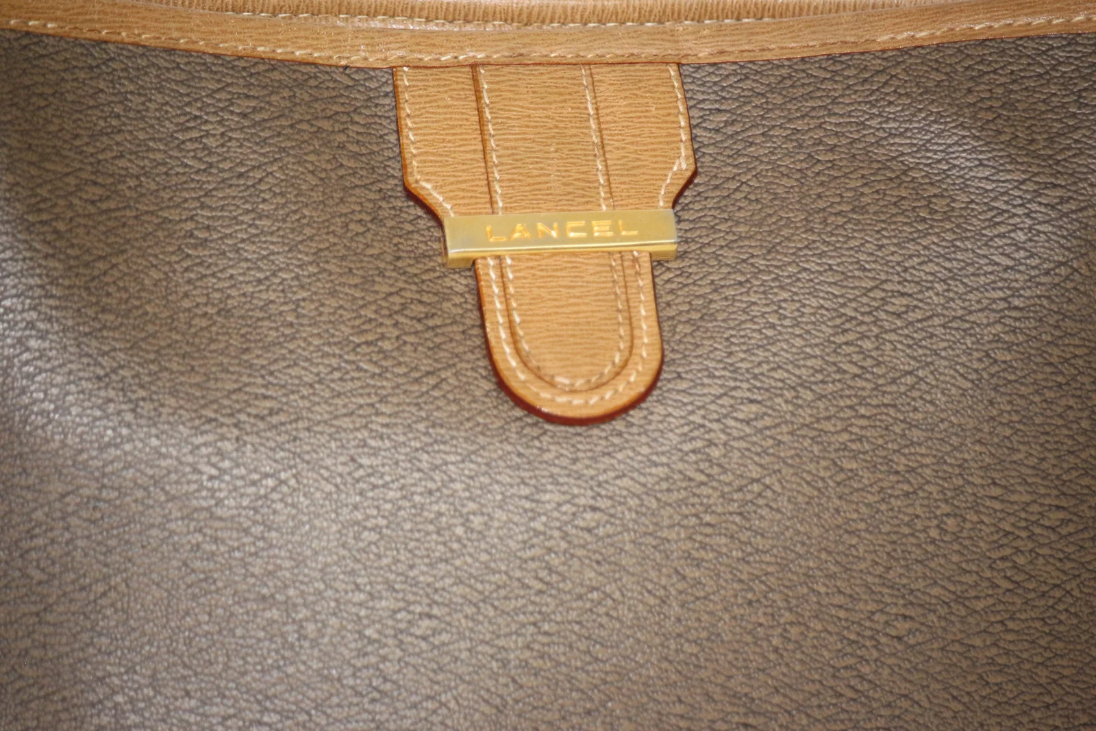 LANCEL VINTAGE LEATHER CLUTCH BAG