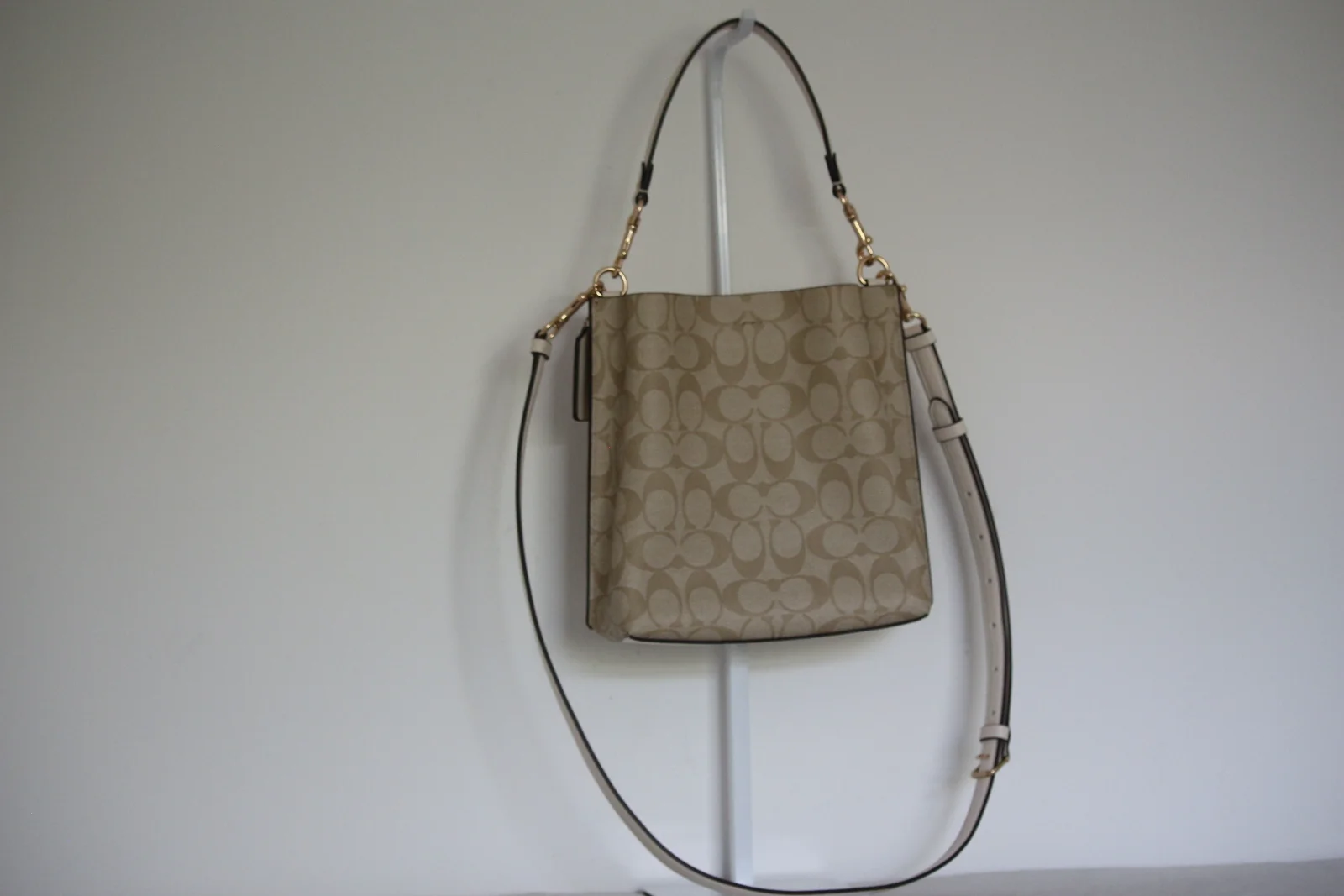 COACH MOLLY SIGNATURE LEATHER BUCKET BAG