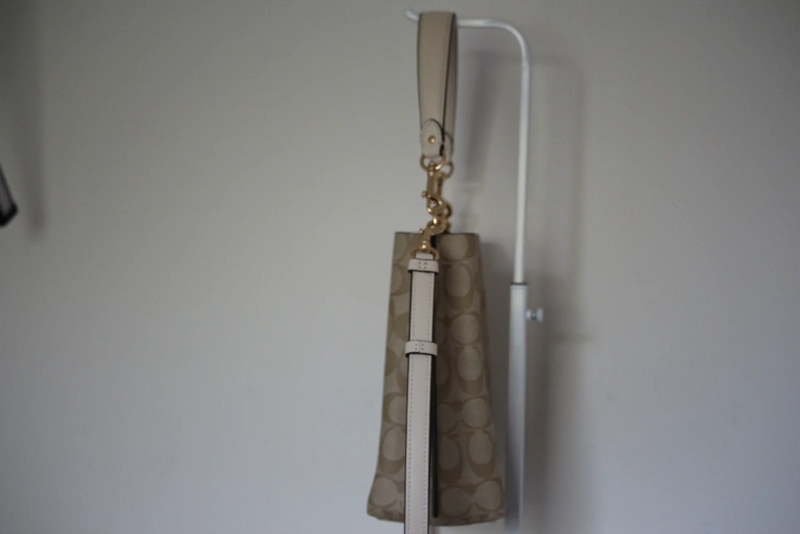 COACH MOLLY SIGNATURE LEATHER BUCKET BAG