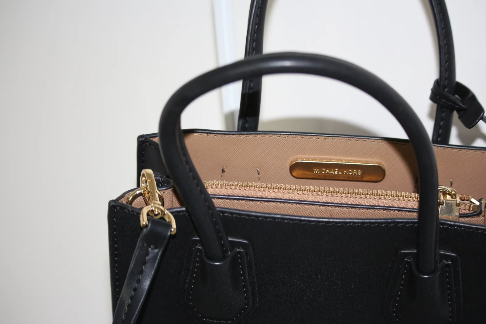 MICHAEL KORS LEATHER 2-WAY SHOULDER BAG