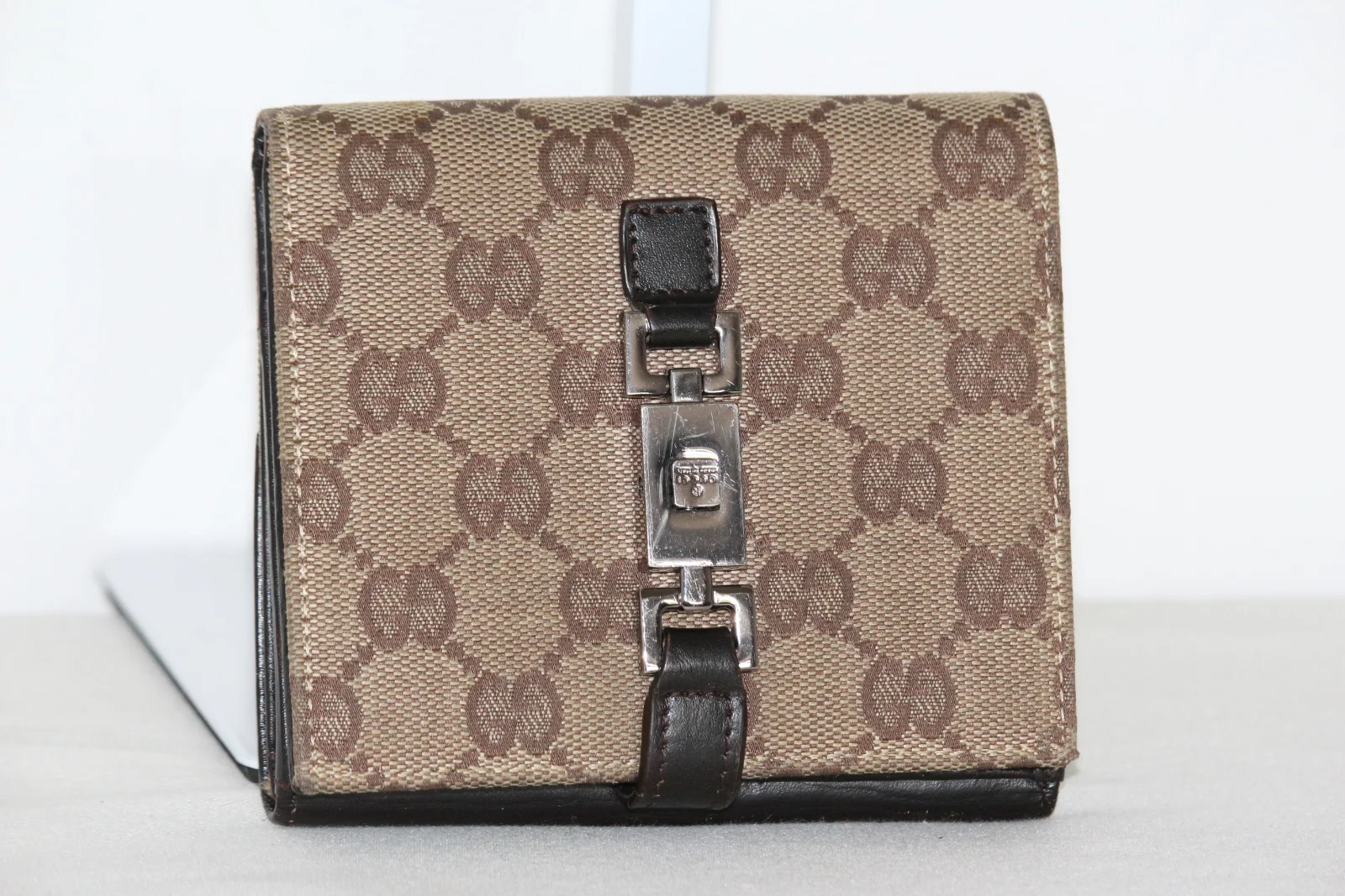 VINTAGE GUCCI BI-FOLD CANVAS LEATHER MEN'S WALLET