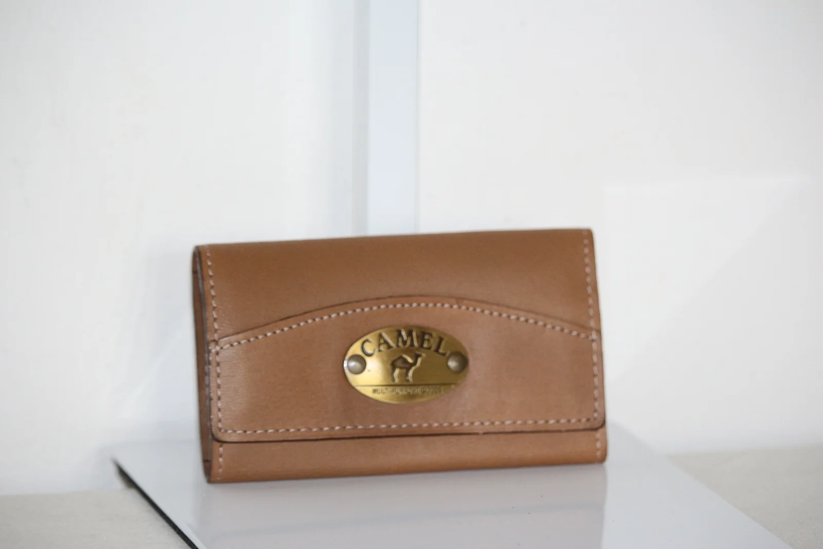VINTAGE CAMEL LEATHER KEYRING HOLDER