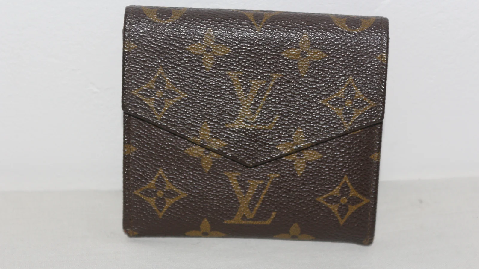 LOUIS VUITTON MONOGRAM PORTEFEIULLE ELISE CANVAS LEATHER TRI-FOLD WALLET
