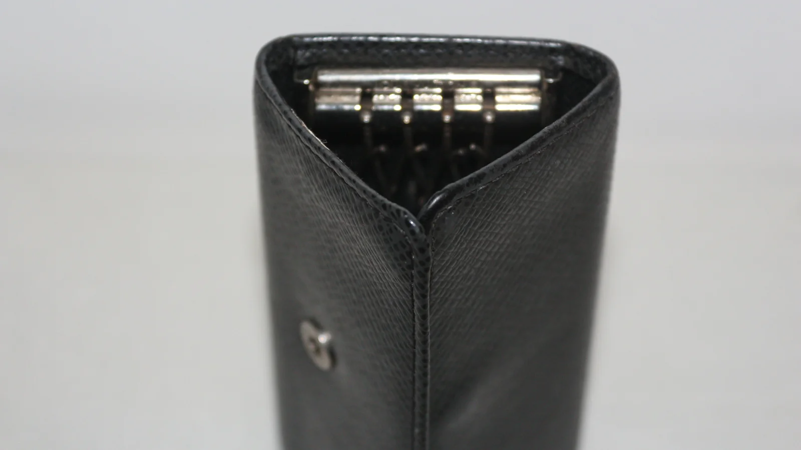 LOUIS VUITTON LEATHER KEY CASE