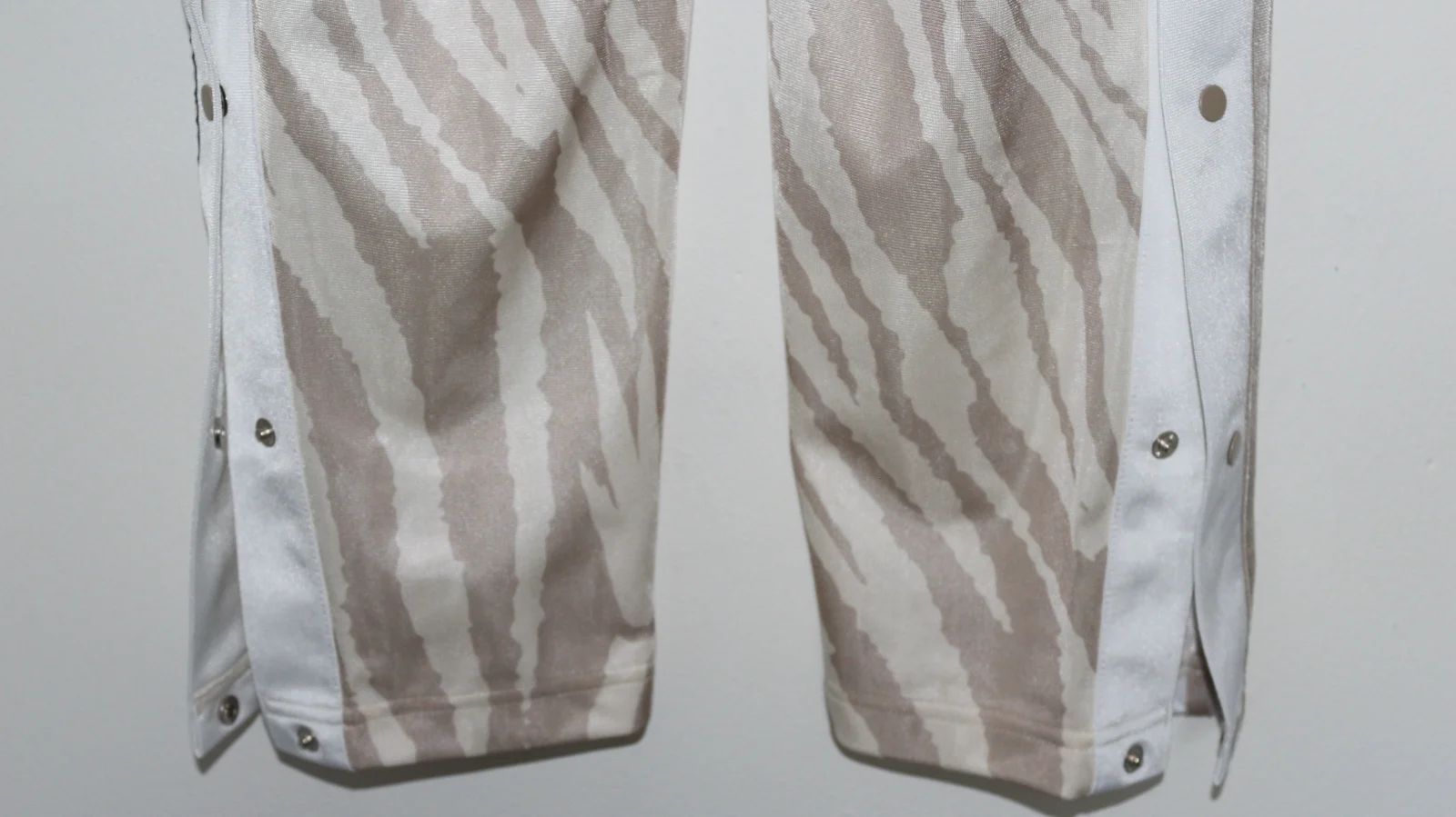 ADIDAS GRAPHICS ANIMAL ADIBREAK TRACKSUIT BOTTOMS