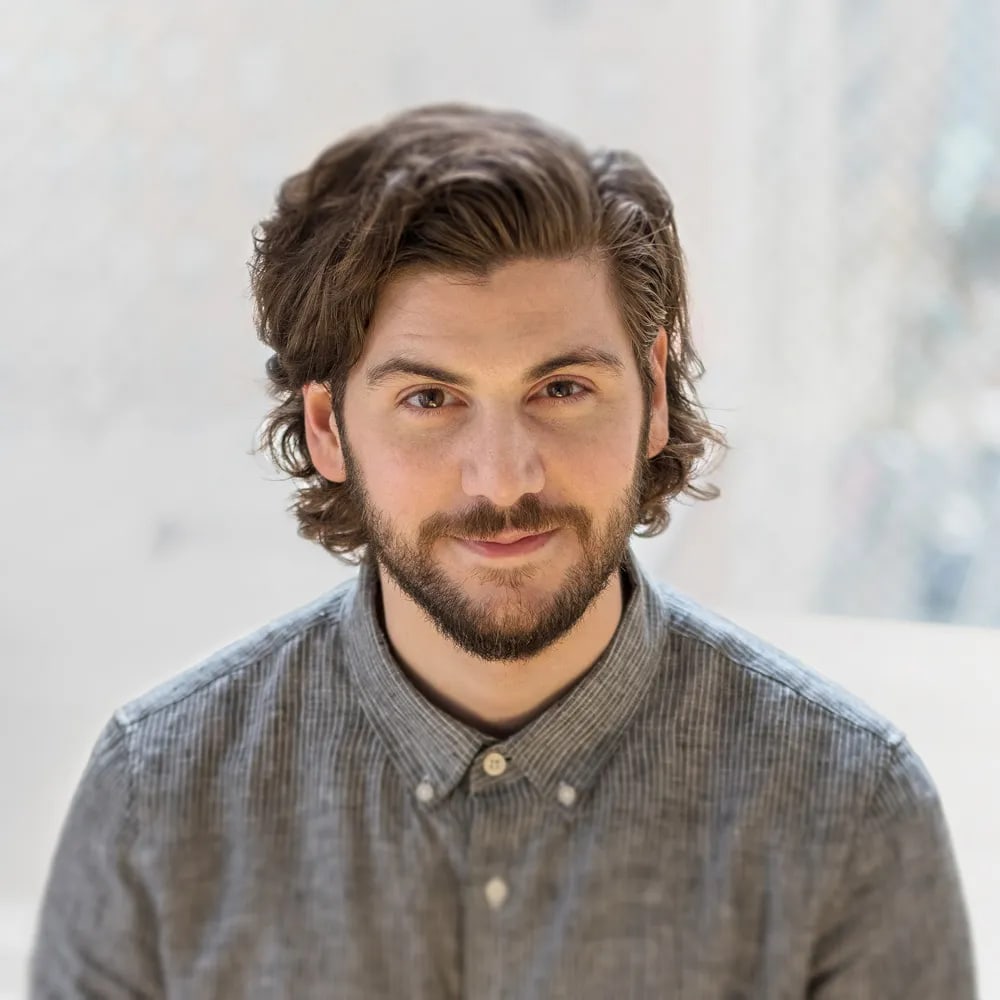 Photograph of Steven Neamonitakis
