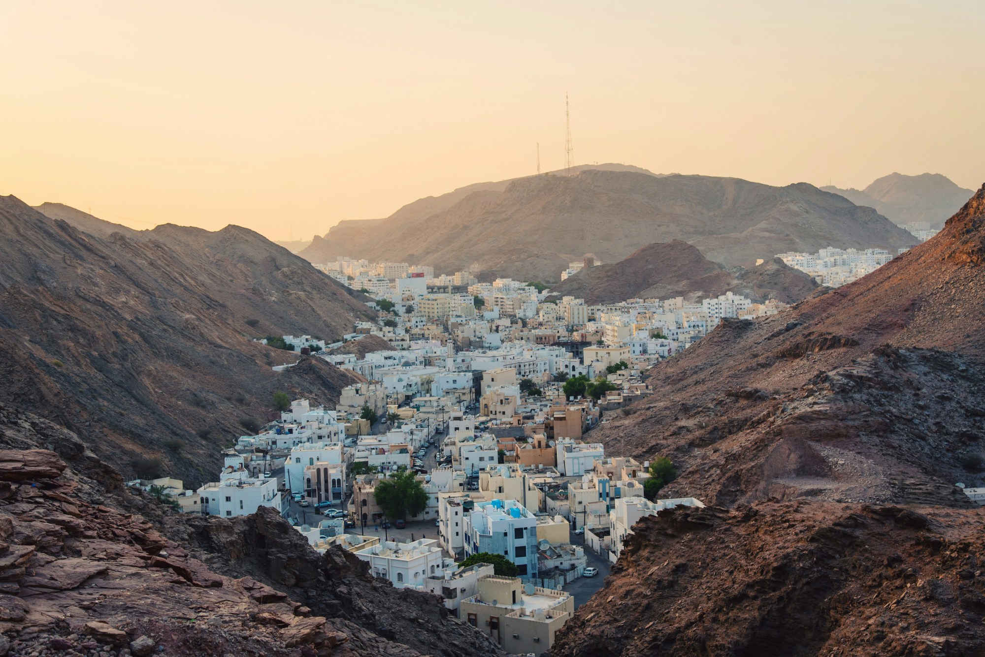 Oman desert and mountain landscape