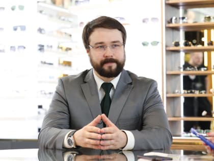 «Если ты не двигаешься вперёд, ты двигаешься назад» – Антон Гарбарчук, «Центр Зрения»