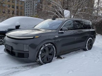 Депутат из Якутии устроил тест-драйв китайской машине за 7 миллионов