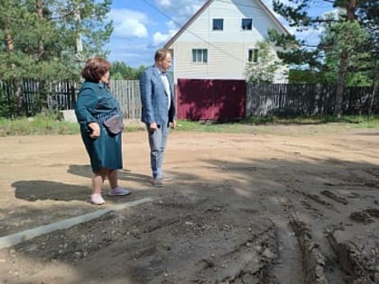 Депутат Алексей Распутин провел прием жителей избирательного округа № 22