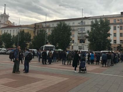 В Улан-Удэ полиция задержала организаторов несанкционированного митинга