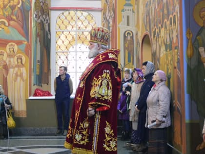 Архиерейское служение в соборе Богоявления