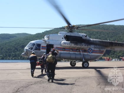 На севере Байкала пропали пятеро туристов, сплавлявшихся на катамаранах по реке Тыя