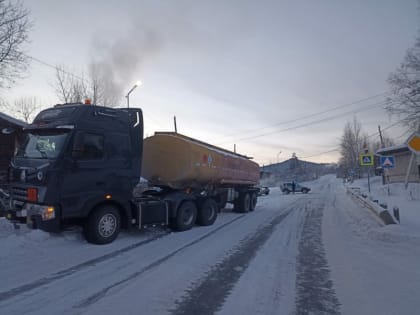 Водитель грузовика насмерть сбил 9-летнего мальчика на пешеходном переходе в Бодайбо
