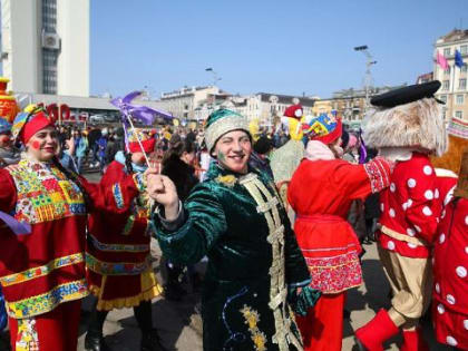 Песнями, плясками и народной рыбалкой отметят Масленицу в Приморье