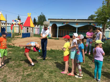 Праздник для воспитанников социально-реабилитационного центра состоялся в Иркутском районе