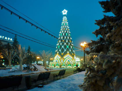 Подготовка к празднованию Нового года в Иркутске