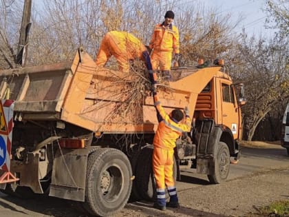 В выходные дни 110 тонн мусора вывезли с улиц Иркутска