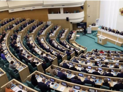 В КПРФ подготовили проект о запрете чиновникам иметь жилье в странах НАТО