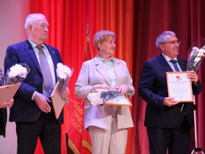 С днем рождения, комсомол!