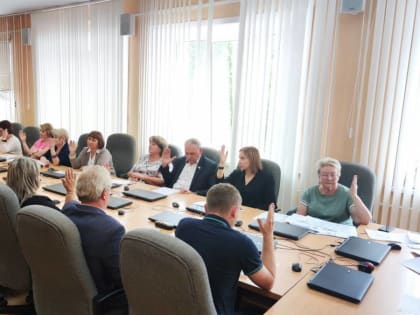 Шестнадцать человек пополнили ряды Саянского городского отделения партии «Единая Россия»