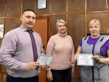 Наталья Дикусарова в Качуге поздравила выпускниц курсов сестринского дела с окончанием обучения