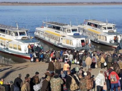 Перевозки по Амуру в Хабаровске начнутся на три дня раньше обычного срока