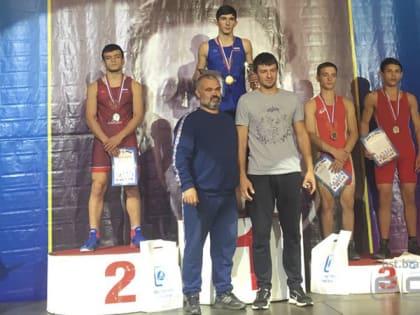 Братчанин вошёл в сборную России по греко-римской борьбе до 18 лет