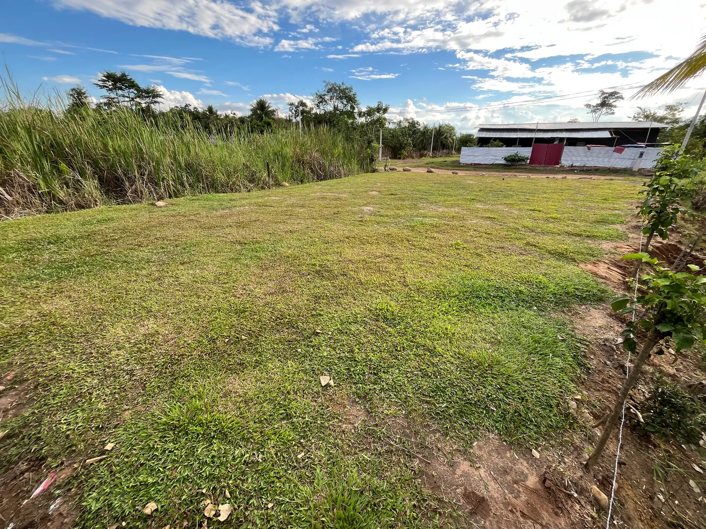 Terreno urbano de 300 m² frente a un recreo turistico - Imagen 5