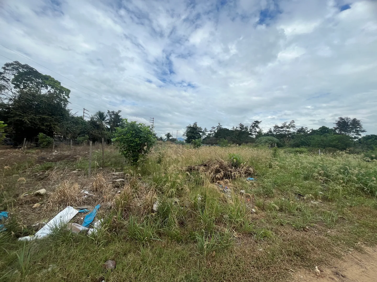Terreno de 202.28 m² semi comercial, zona en crecimiento. - Imagen 2