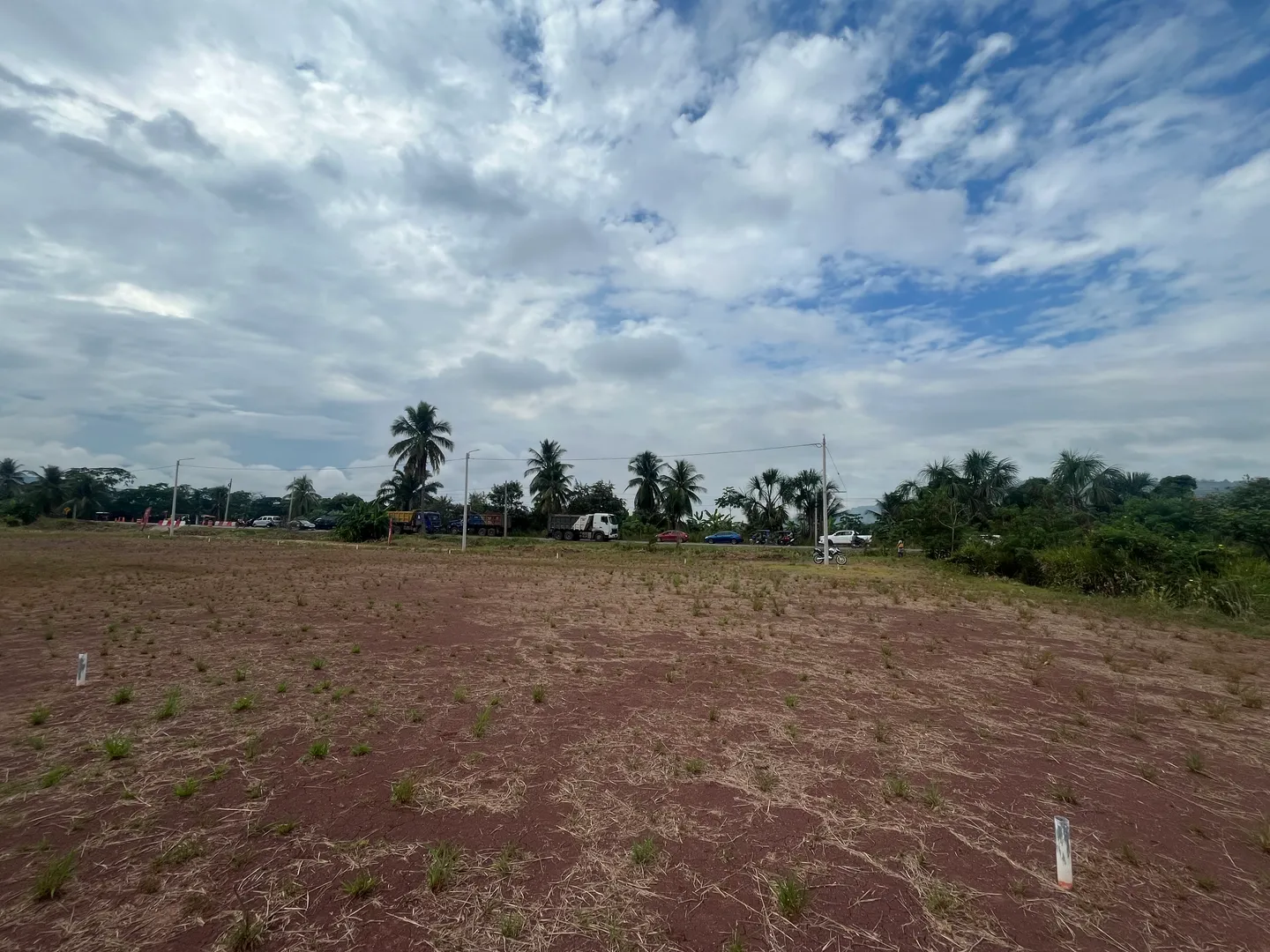 Terreno de 8x25 a filo de pista de 200m² ideal para alquiler. - Imagen 5