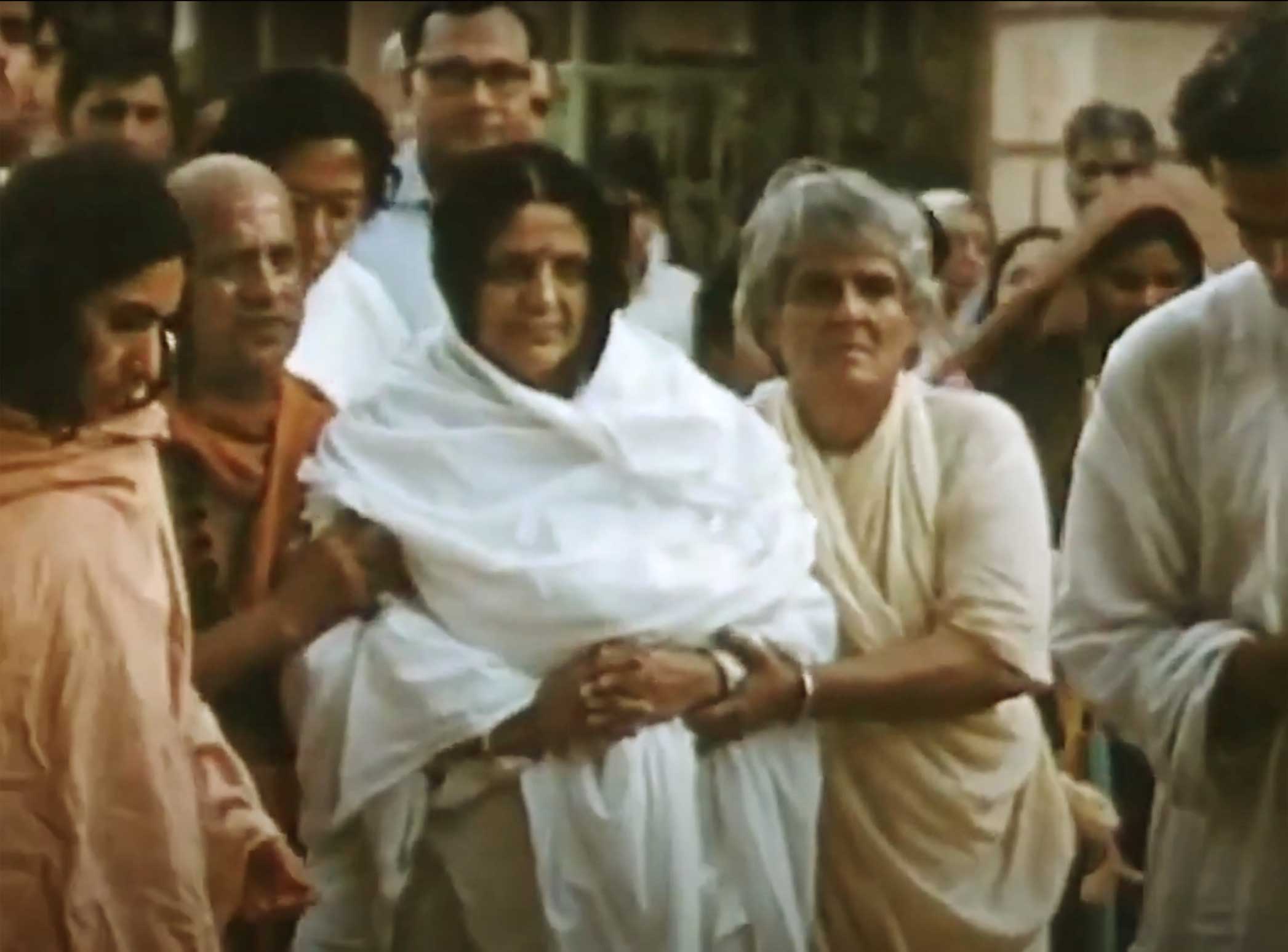 Portrait de Ma Anandamayi avec Didi